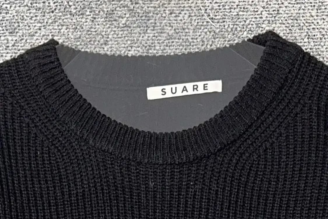 수아레 블랙 아크릴 니트 XL 상품이미지5