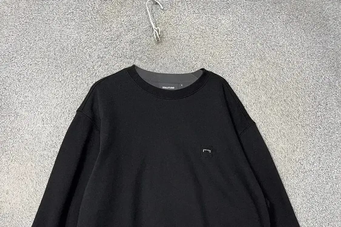 골 스튜디오 로고 블랙 맨투맨 S 상품이미지3