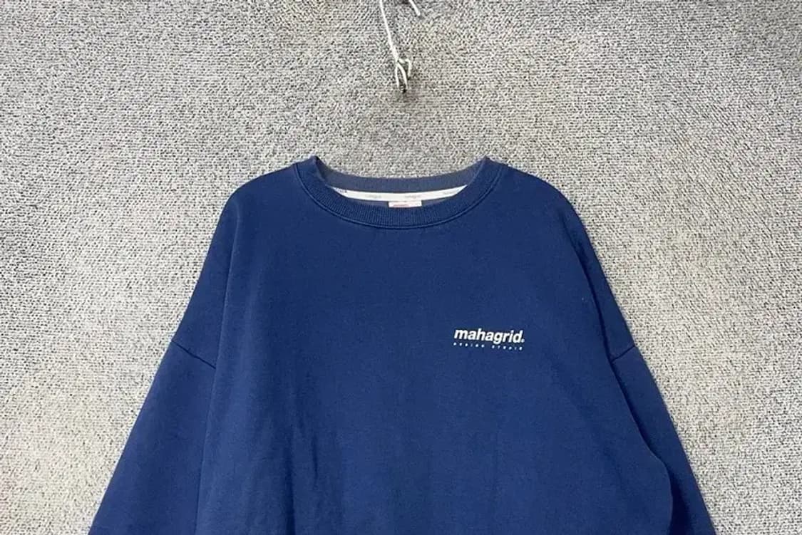 마하그리드 네이비 로고 맨투맨 S 상품이미지3