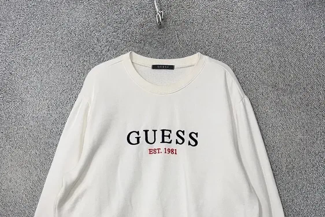 게스 프린팅 화이트 맨투맨 XL 상품이미지3