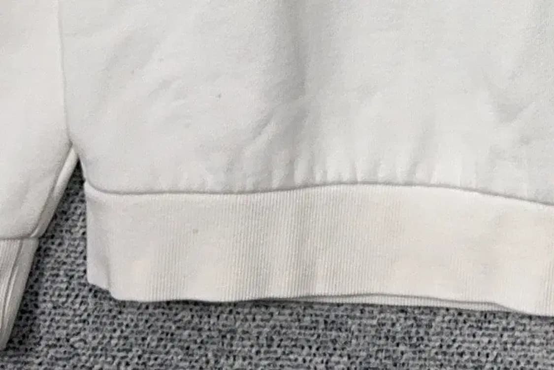 게스 프린팅 화이트 맨투맨 XL 상품이미지6