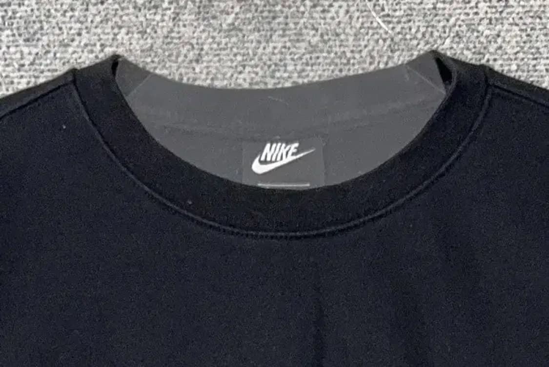 나이키 블랙 로고 맨투맨 XXL 상품이미지5
