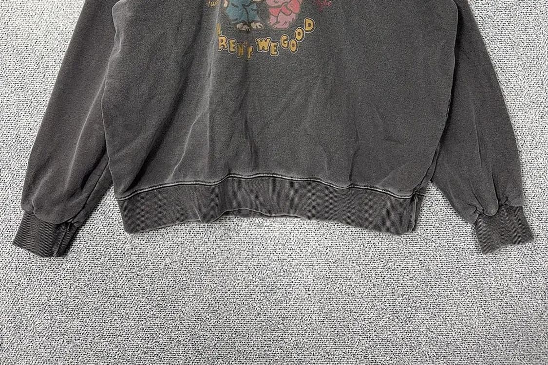 꼼파뇨 프린팅 그레이 피그먼트 맨투맨 FREE 상품이미지4