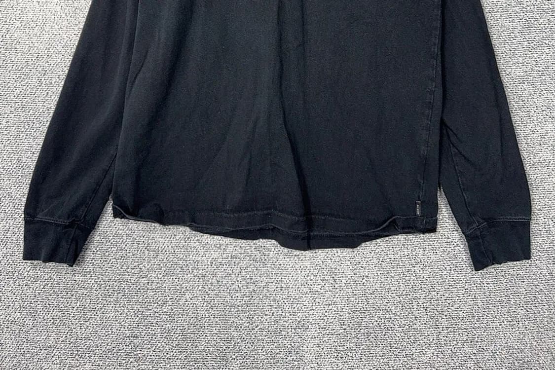 나이키 센터 자수 올블랙 로고 긴팔티 M 상품이미지4