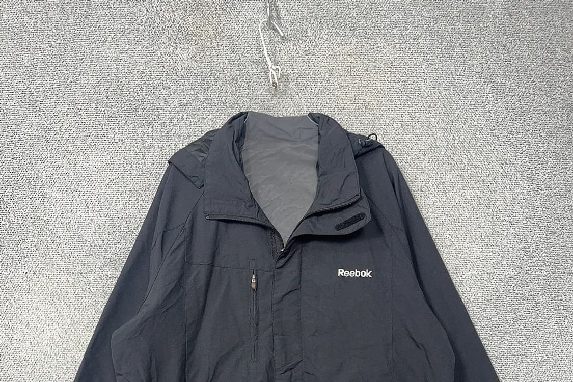 리복 블랙 로고 오버핏 바람막이 100 상품이미지3