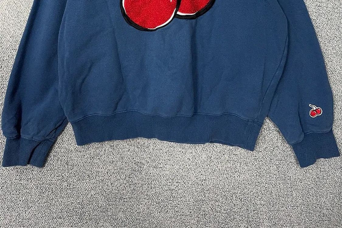 키르시 체리 로고 네이비 맨투맨 1 상품이미지4