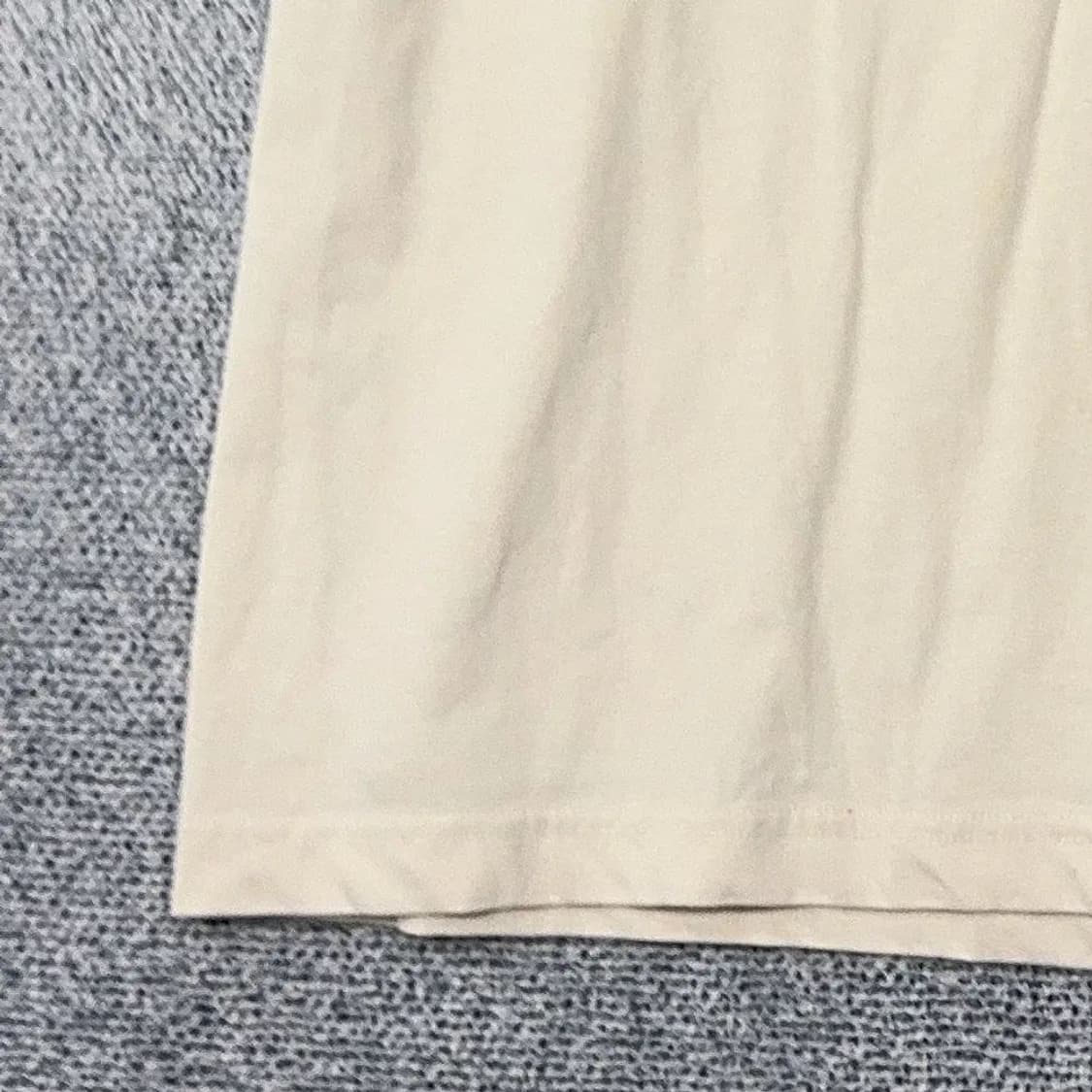 휠라 프린팅 크림 베이지 로고 반팔 티 L 상품이미지3