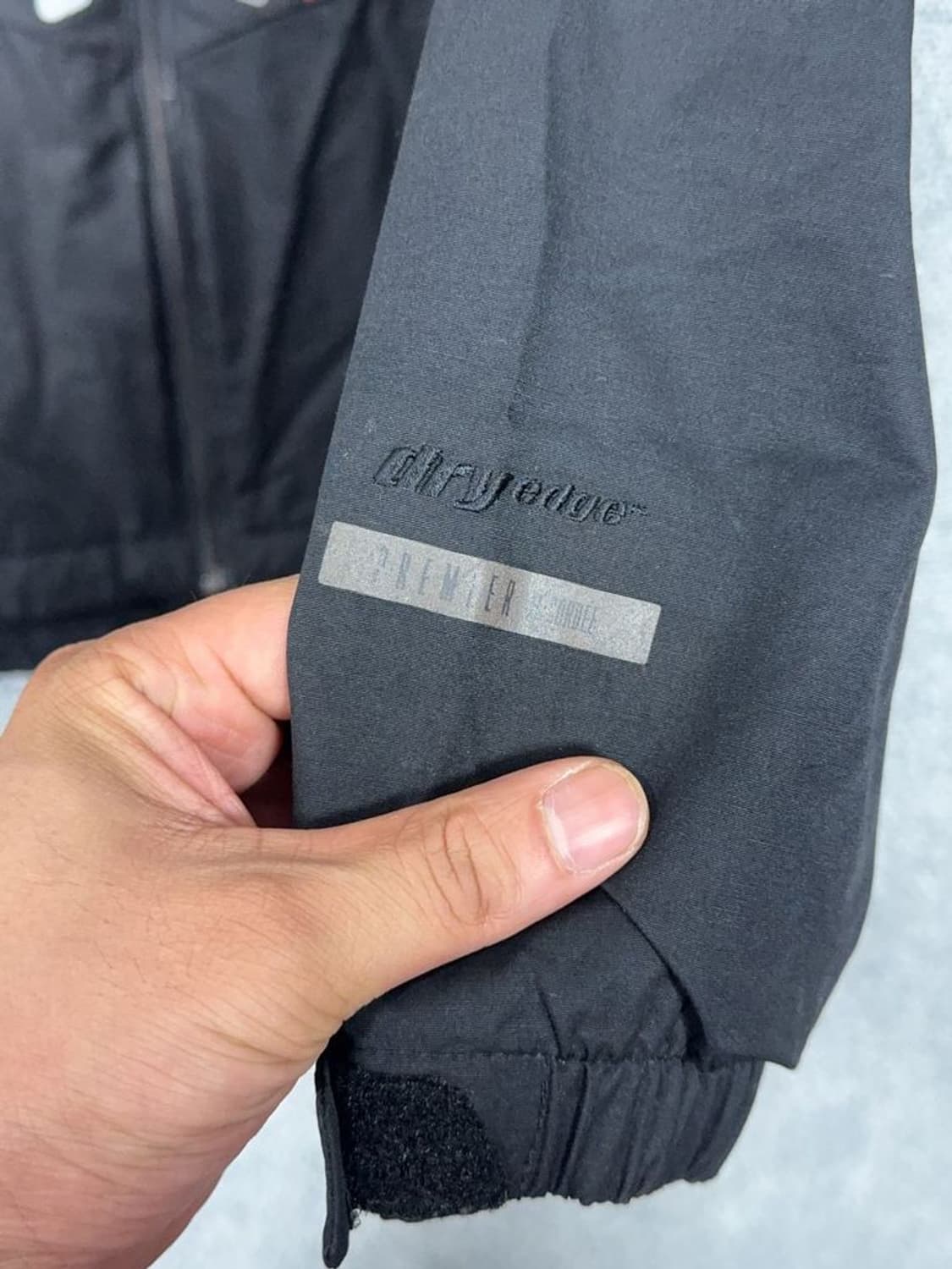 밀레 블랙 그레이 기능성 바람막이 M 상품이미지8