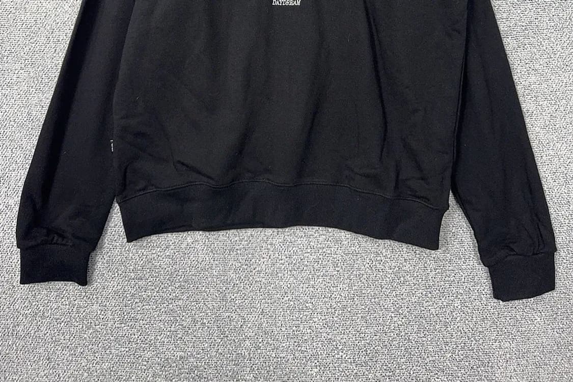 [새상품]꼼파뇨 프린팅 블랙 맨투맨 L 상품이미지4