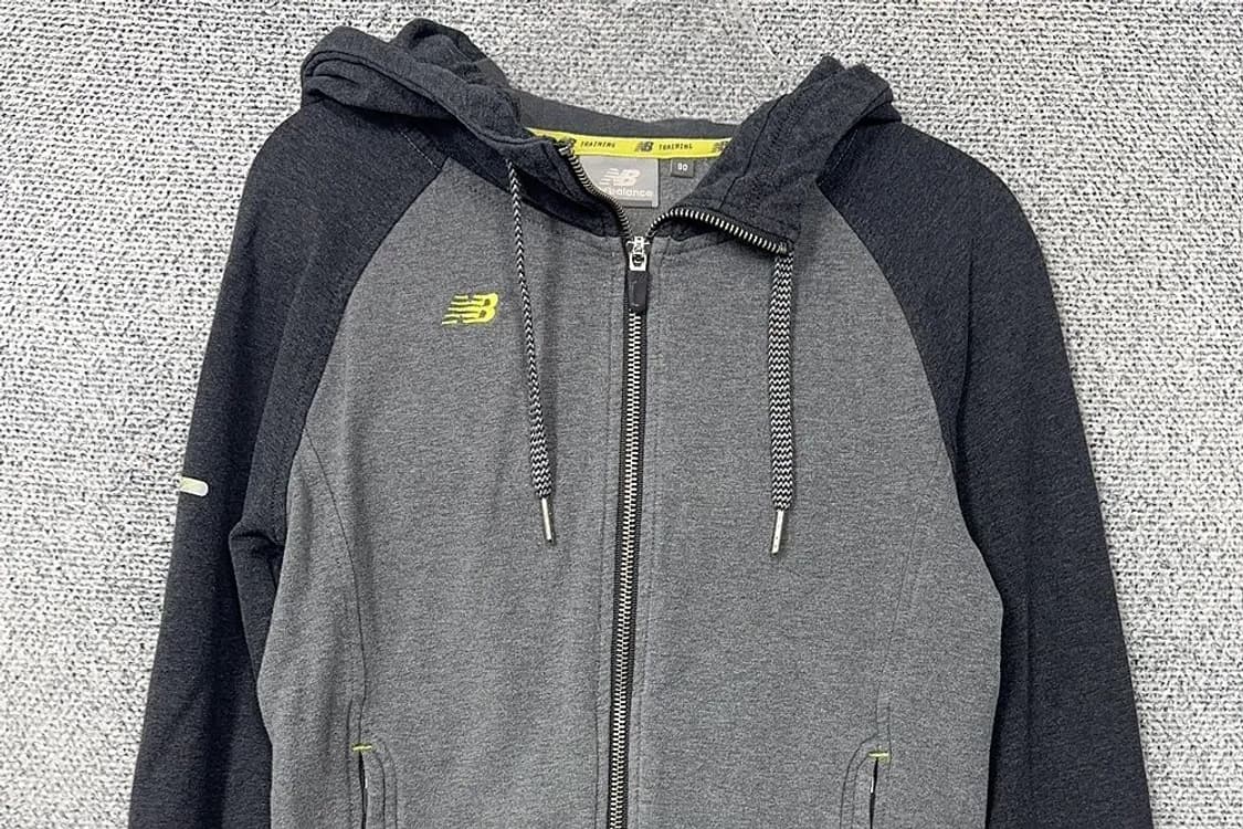 뉴발란스 그레이 투톤 로고 후드 집업 90 상품이미지3