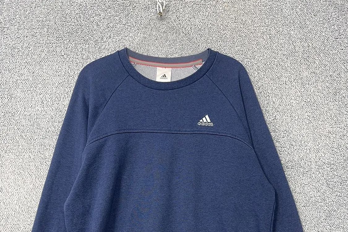 아디다스 네이비 로고 맨투맨 100 상품이미지3