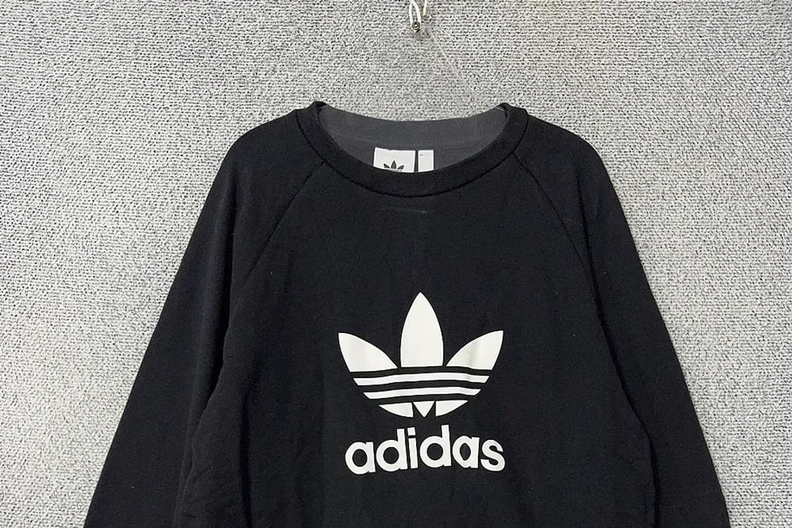 아디다스 빅로고 프린팅 블랙 맨투맨 XL 상품이미지3