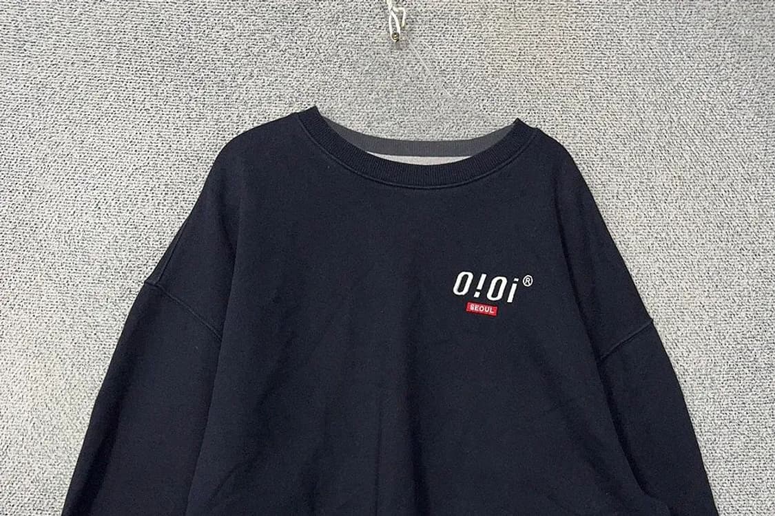 5252 OIOI 로고 네이비 맨투맨 F 상품이미지3