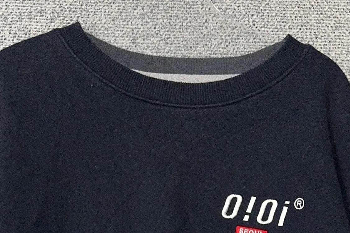 5252 OIOI 로고 네이비 맨투맨 F 상품이미지5