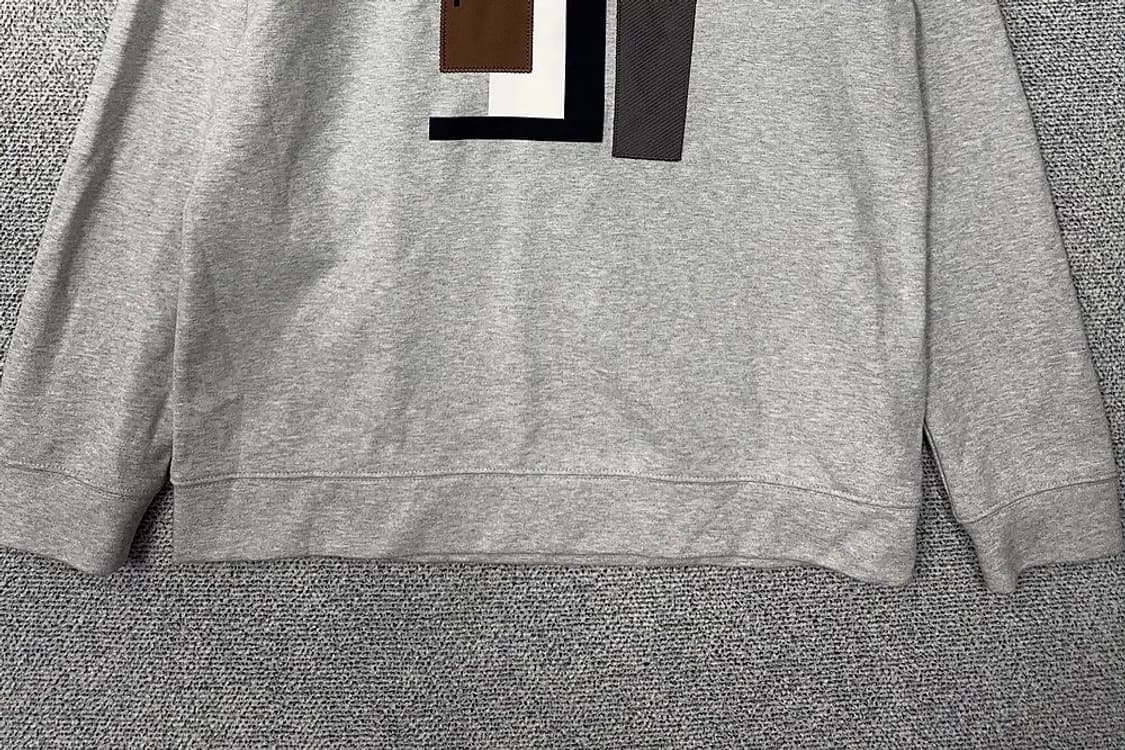 바나나리퍼블릭 프린팅 라이트 그레이 맨투맨 105 상품이미지4