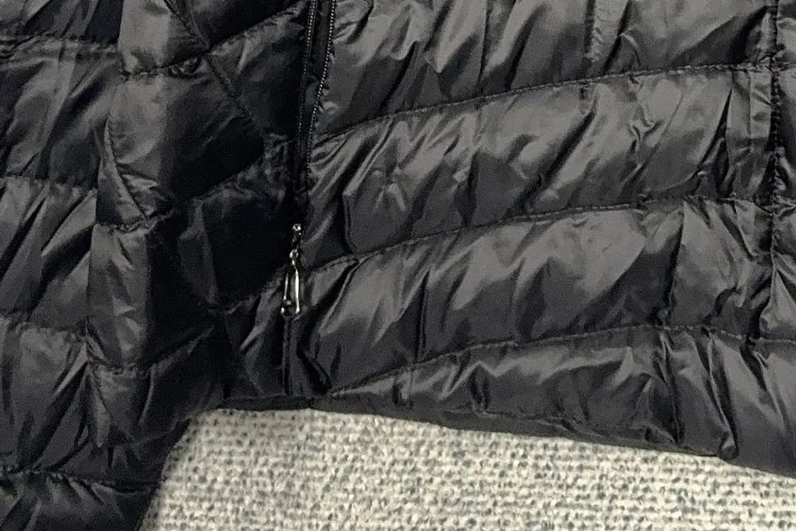 폴로 랄프로렌 블랙 퀄팅 다운 경량 패딩 S 상품이미지7