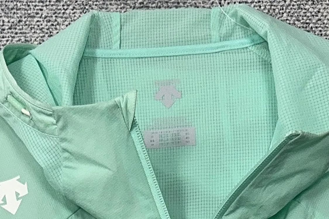 데상트 민트 로고 기능성 후드 바람막이 M 상품이미지5