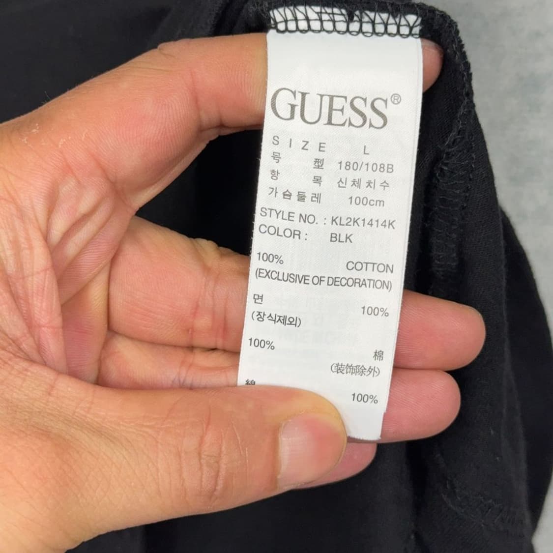 게스 백프린팅 블랙 반팔 티 L 상품이미지4