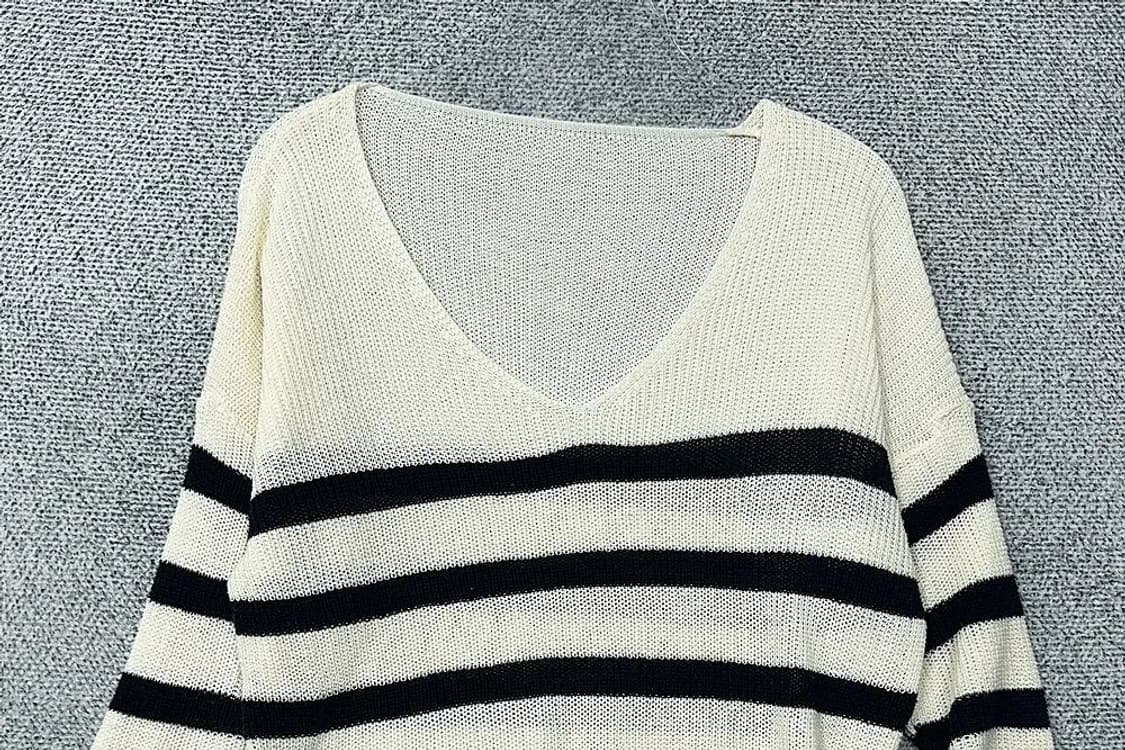 여성 크림 베이지 단가라 브이넥 롱 니트 원피스 FREE 상품이미지3