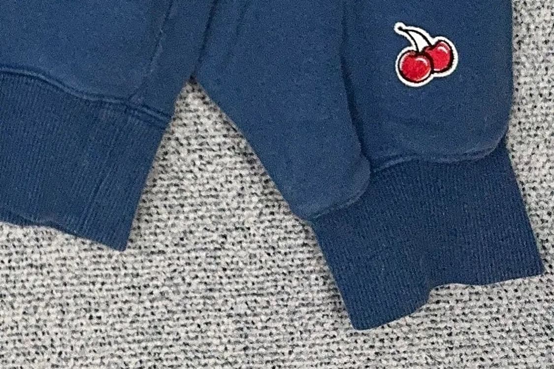 키르시 체리 로고 네이비 맨투맨 1 상품이미지6