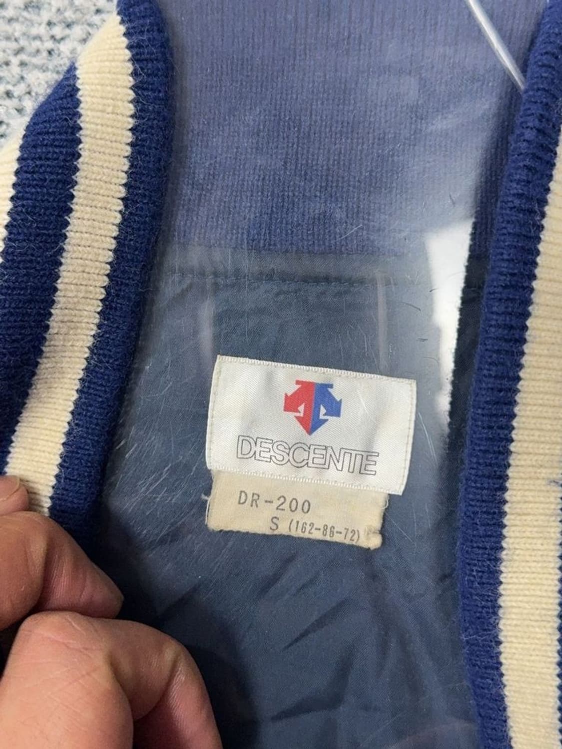 데상트 올드스쿨 네이비 스타디움 자켓 S (162-86-72) 상품이미지8