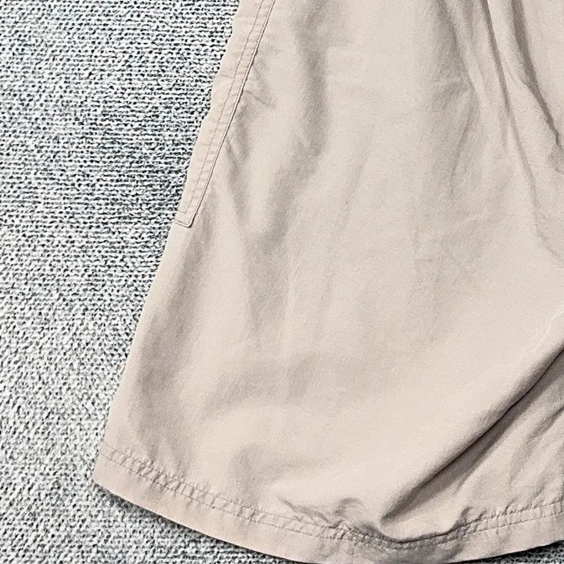 아디다스 베이지 올드스쿨 로고 삼선 반바지 95 상품이미지4