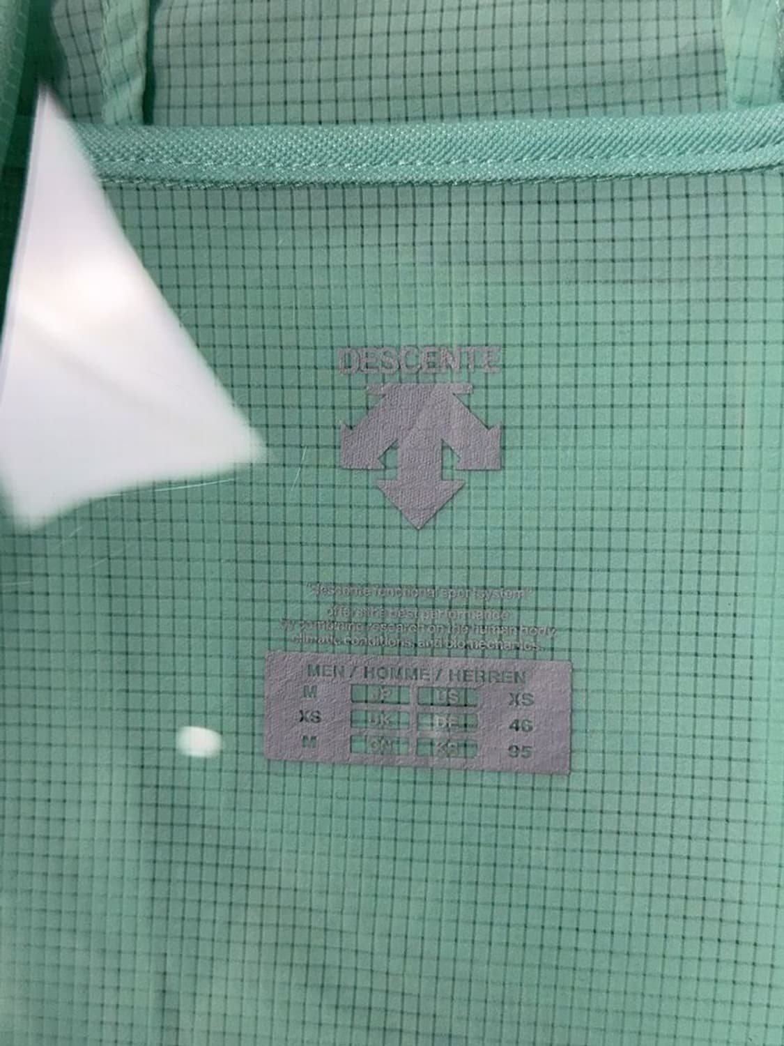 데상트 민트 로고 기능성 후드 바람막이 M 상품이미지7