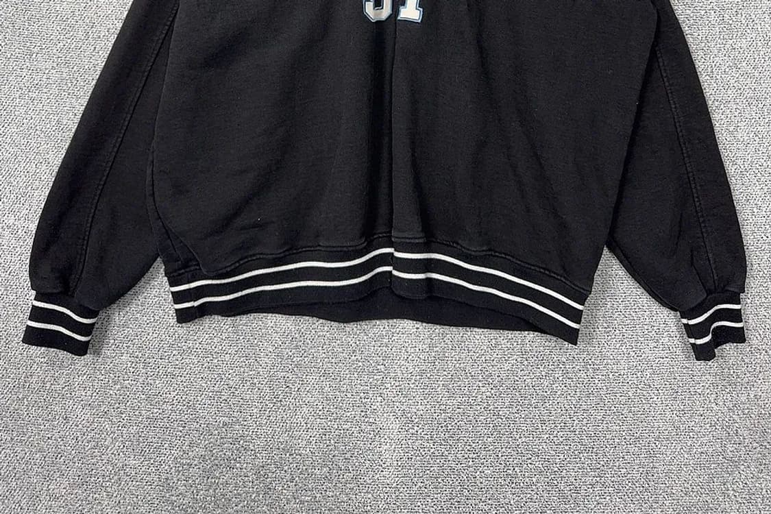 애리조나 프린팅 브이넥 오버핏 스웻셔츠 맨투맨 FREE 상품이미지4