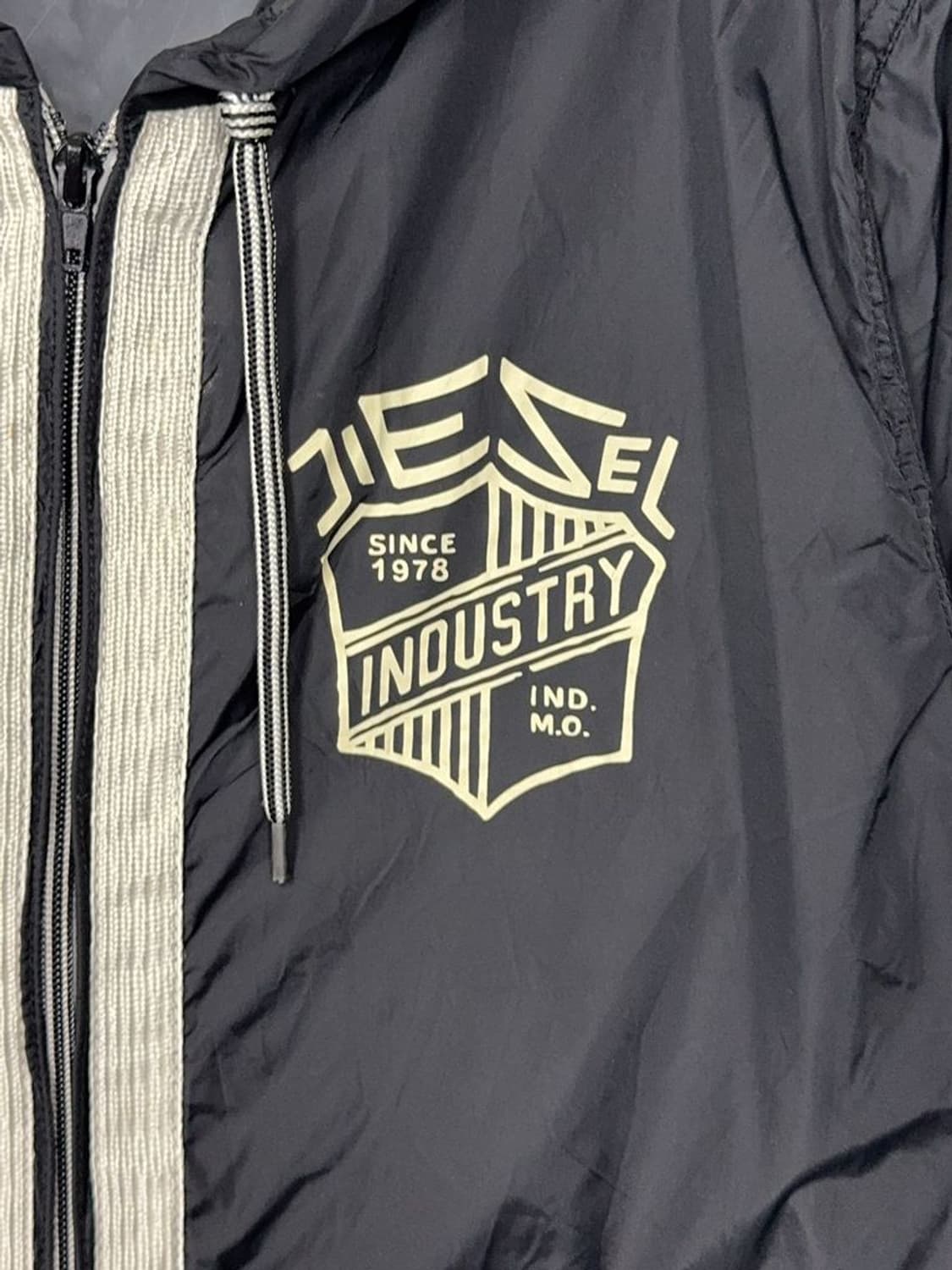 디젤 빈티지 백프린팅 후드 바람막이 M 상품이미지7