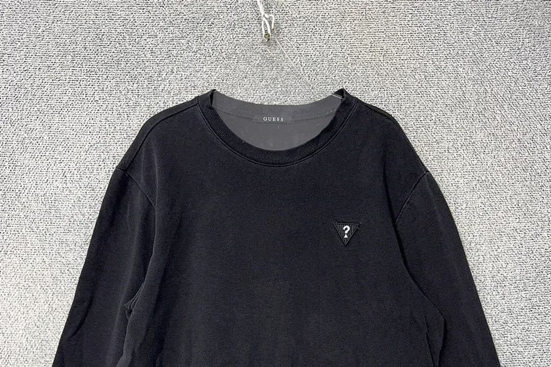 게스 블랙 로고 맨투맨 L 상품이미지3