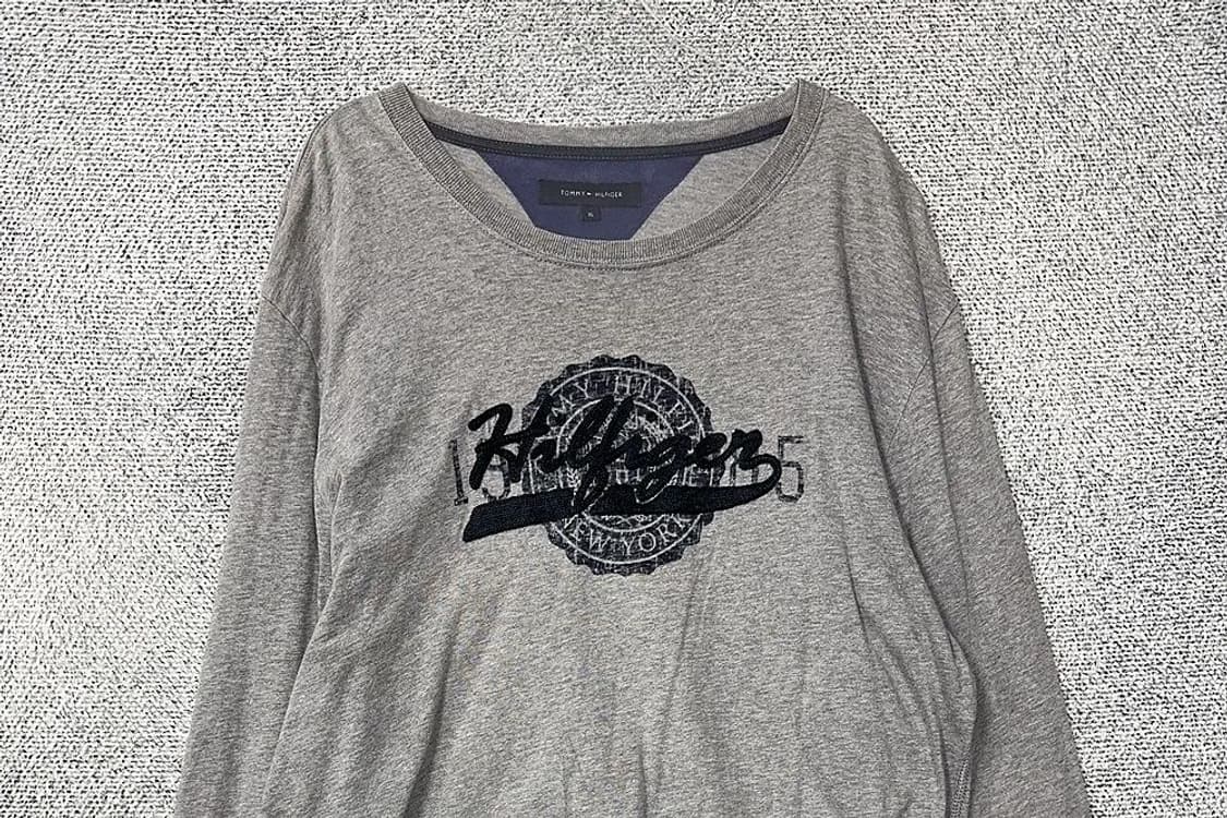 타미힐피거 프린팅 라이트 그레이 긴팔티 XL 상품이미지3