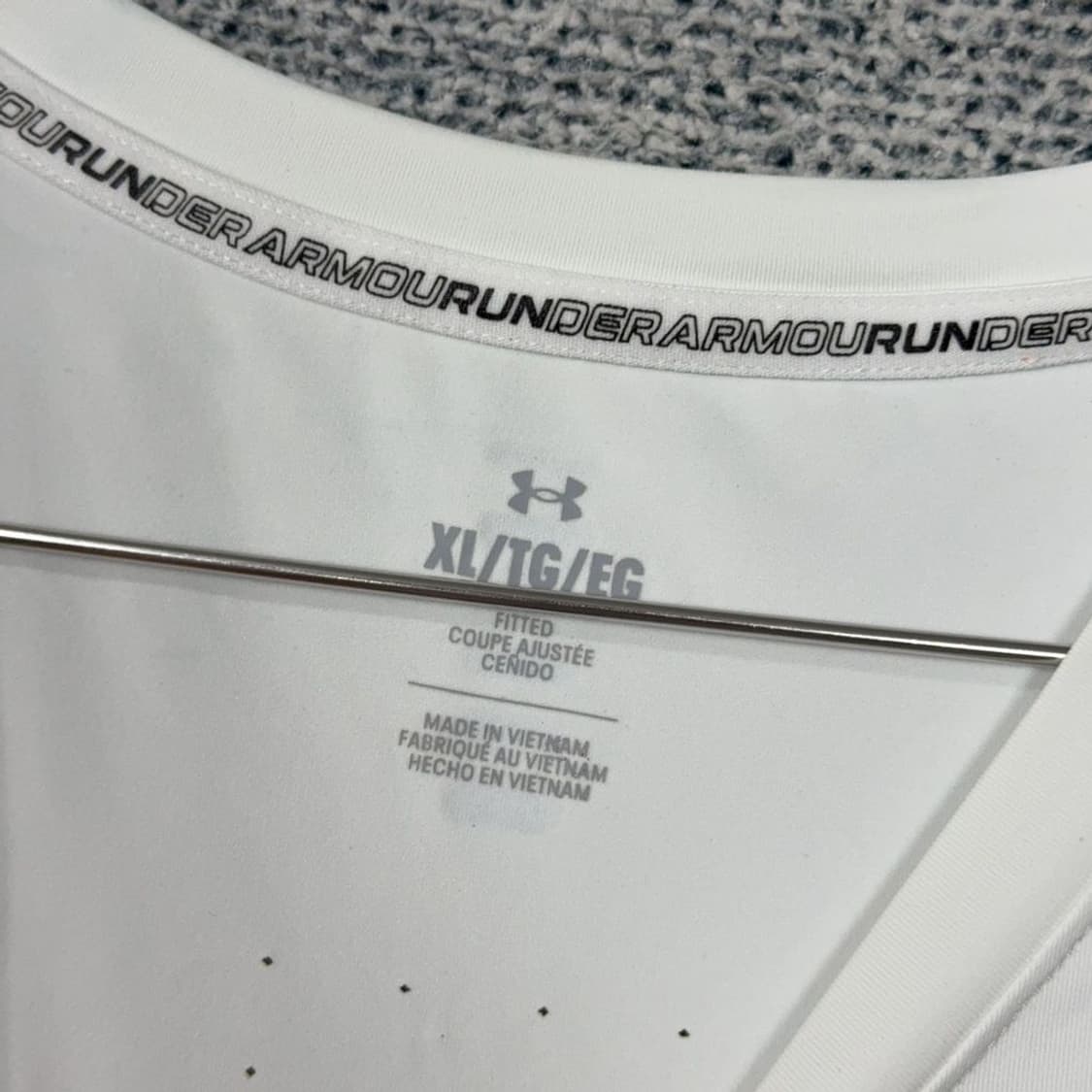 언더아머 화이트 로고 기능성 반팔 티 XL/TG/EG 상품이미지4