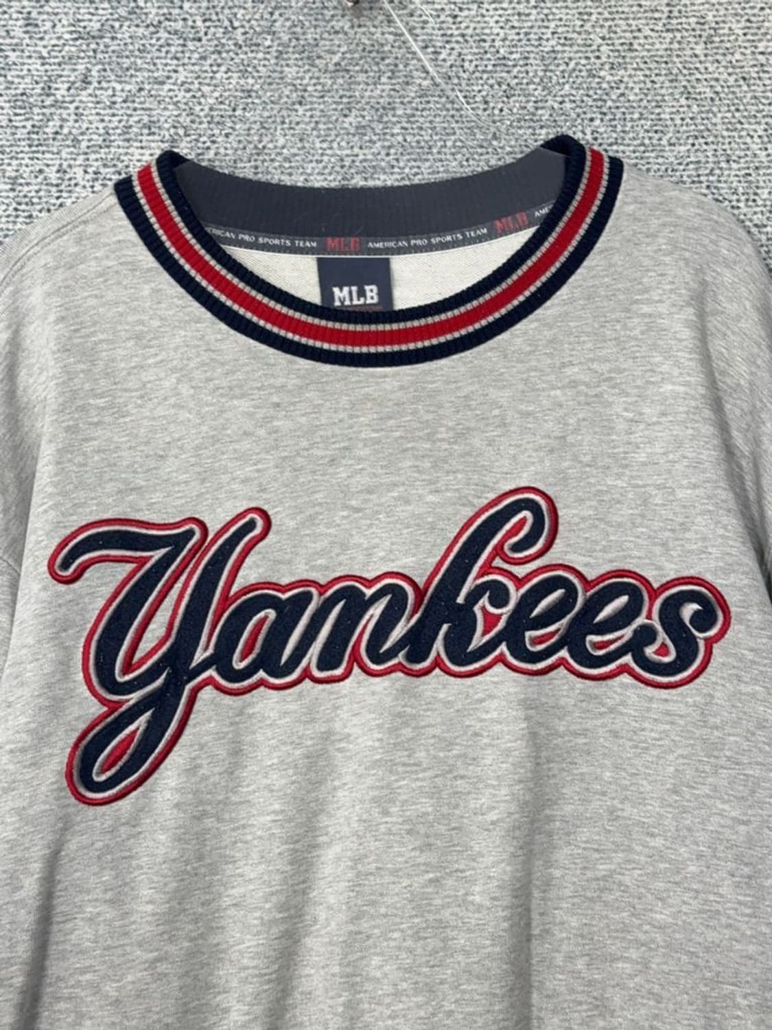 엠엘비 올드스쿨 뉴욕양키즈 라이트 그레이 맨투맨 95 상품이미지9