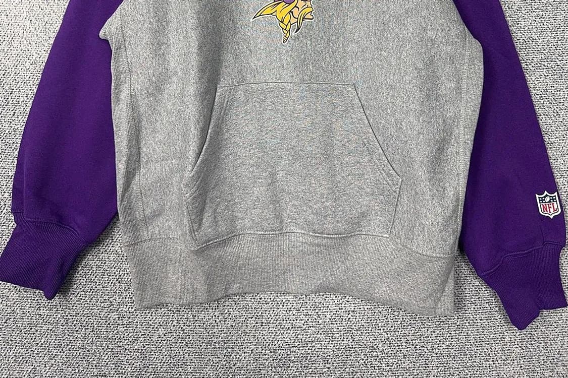 [새상품]NFL 퍼플 그레이 나그랑 프린팅 빈티지 후드티 L 상품이미지4