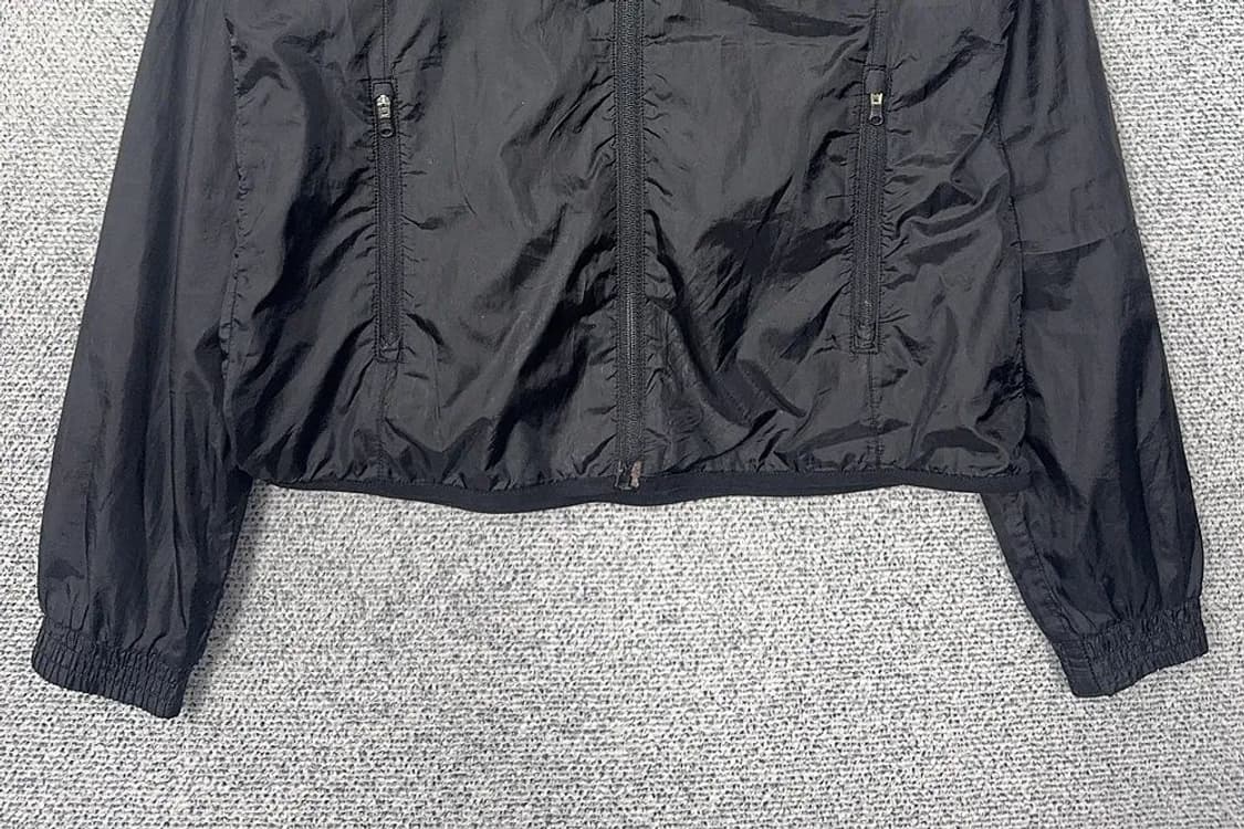 해지스 블랙 여성 기능성 바람막이 자켓 90(S) 상품이미지4