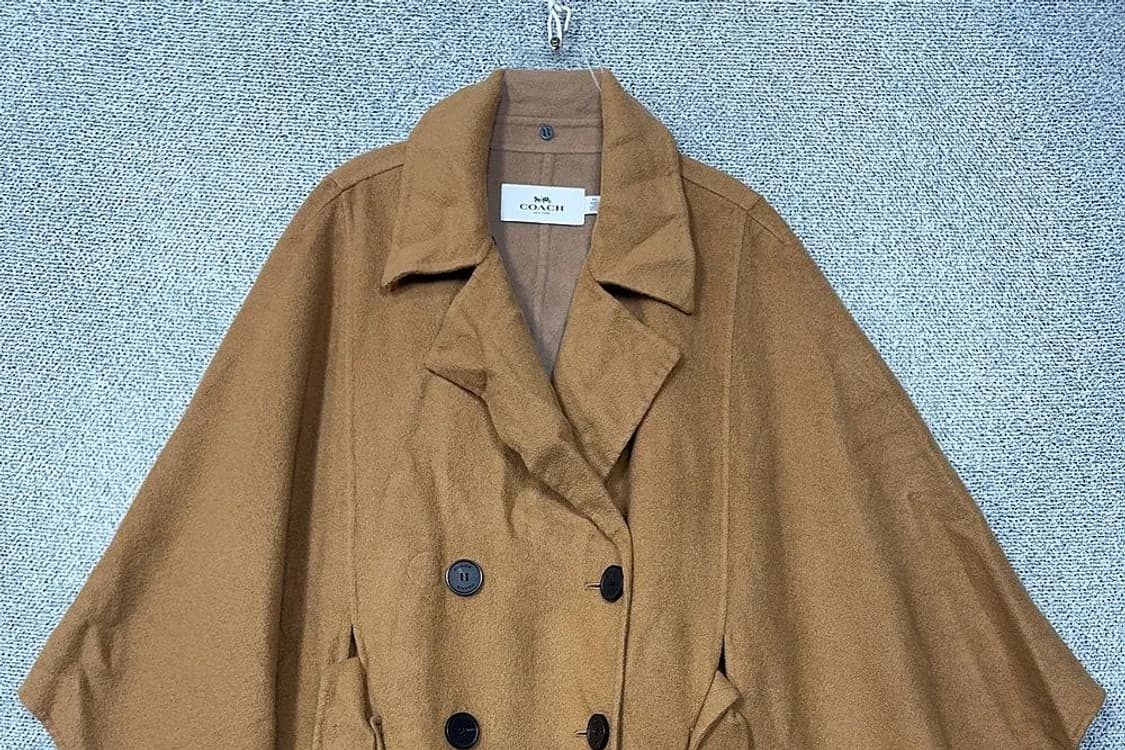 코치 카멜 버튼 클래식 망토 오버핏 코트 M/L 상품이미지3