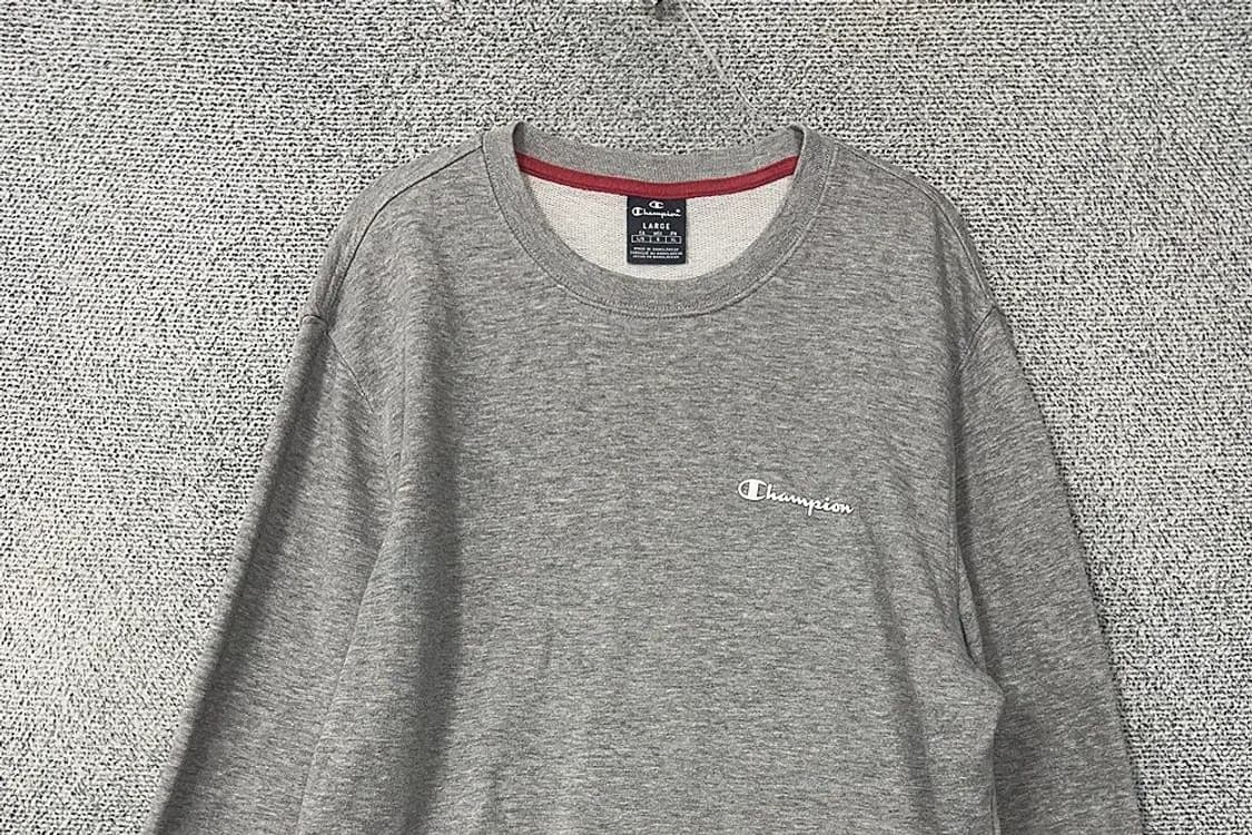 챔피온 라이트 그레이 스펠 로고 맨투맨 LARGE 상품이미지3