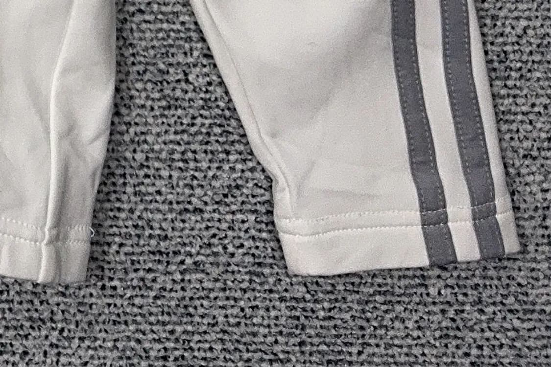 데상트 라이트 그레이 로고 기능성 폴라 긴팔티 S 상품이미지6