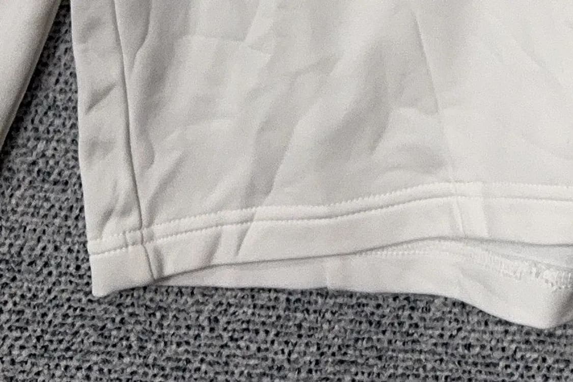 데상트 라이트 그레이 로고 기능성 폴라 긴팔티 S 상품이미지7