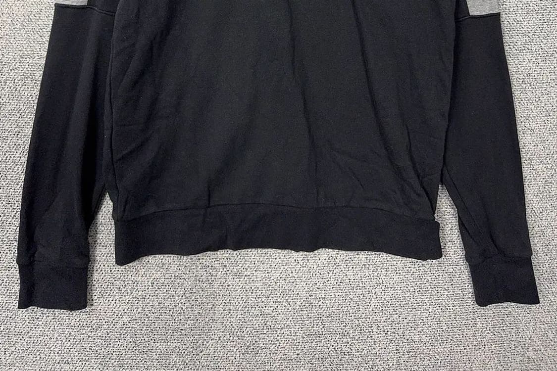 언더아머 프린팅 블랙 맨투맨 MD/M/M 상품이미지4