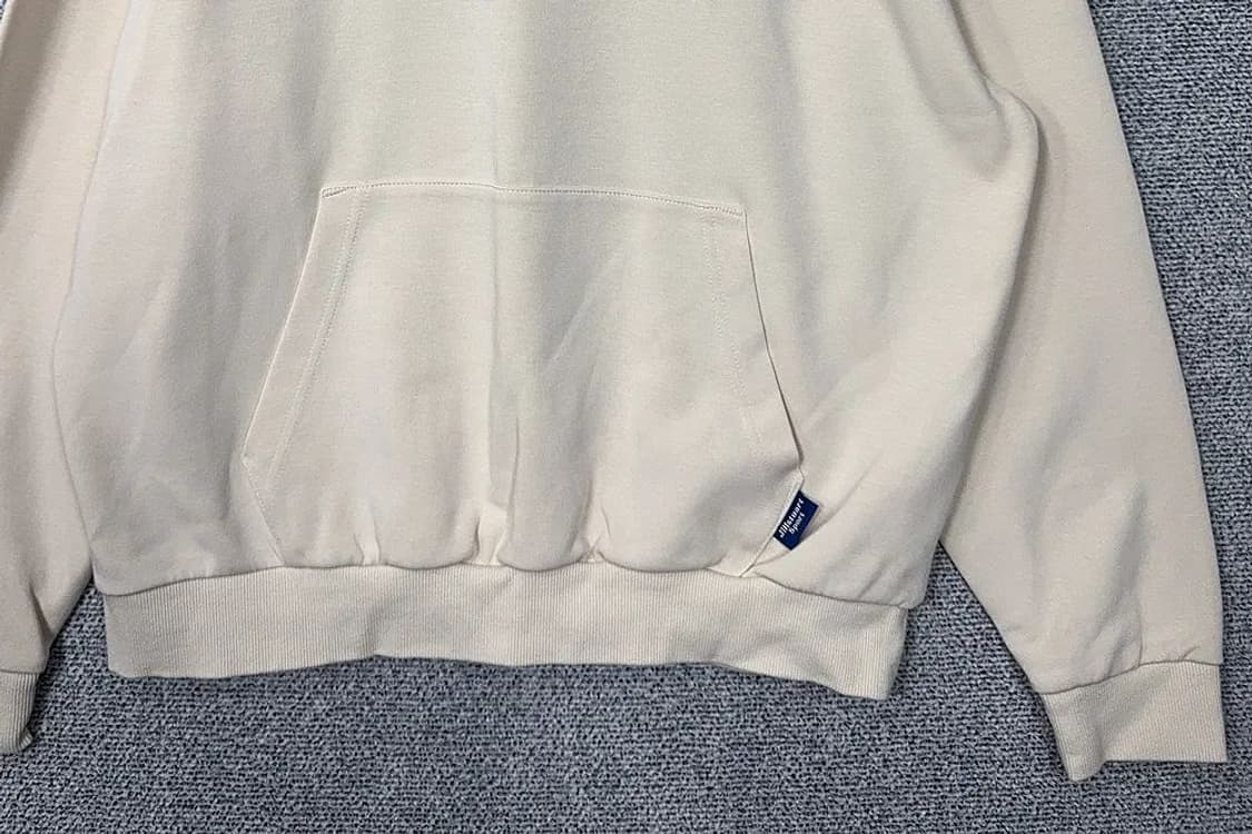 질스튜어트 크림 백프린팅 후드티 100(L) 상품이미지4