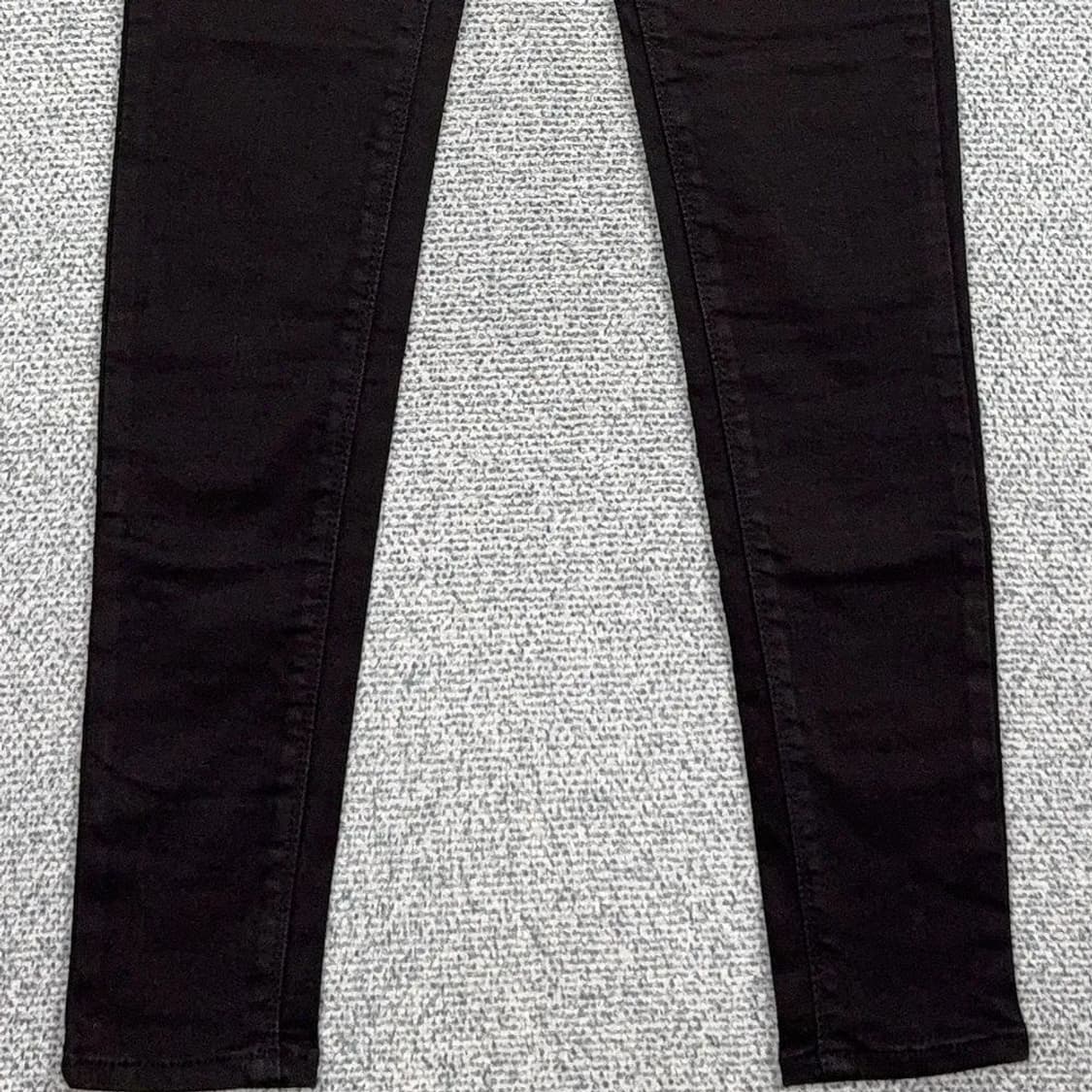 게스 블랙 삼각 로고 스키니진 26 상품이미지4