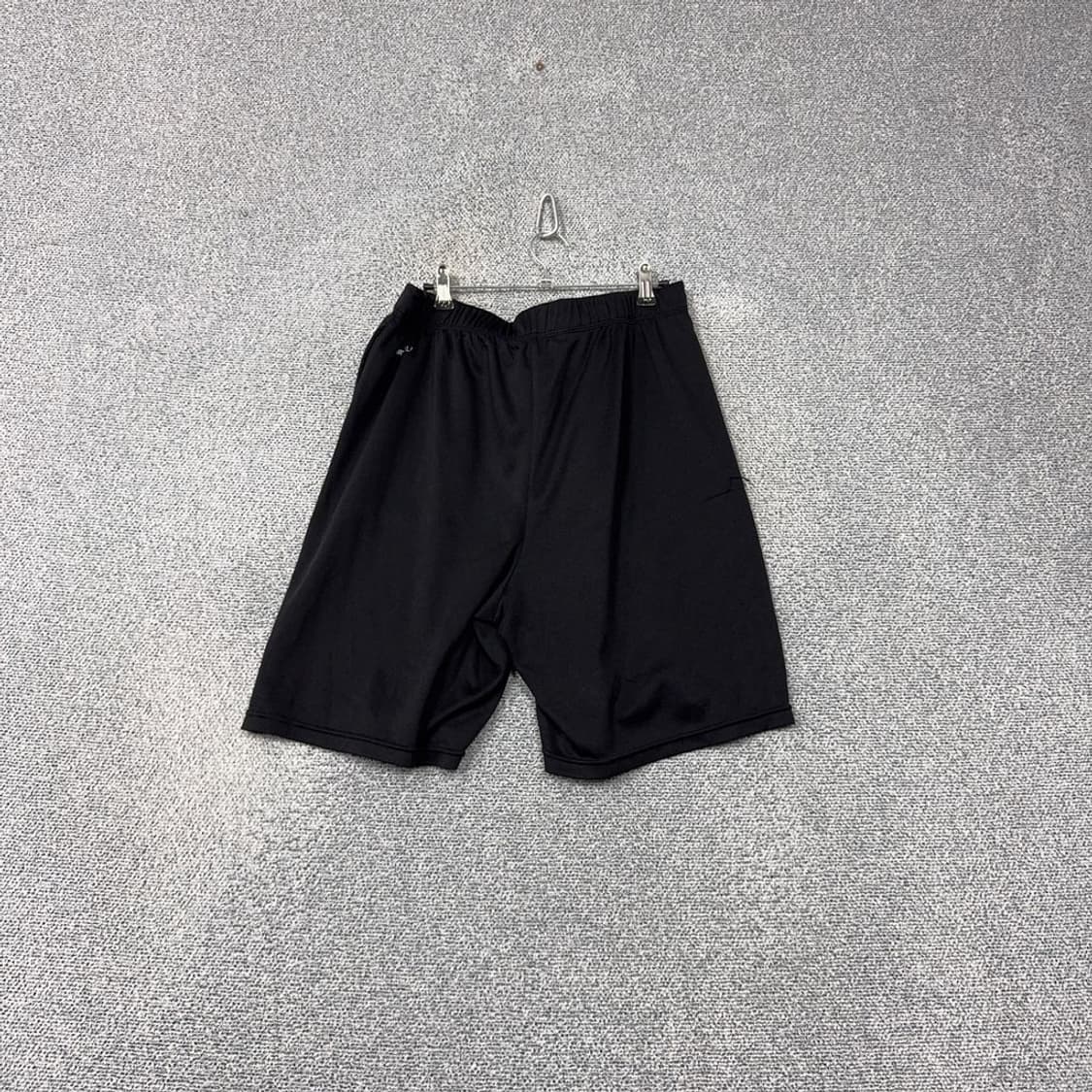 푸마 블랙 기능성 반바지 105(L) 상품이미지2