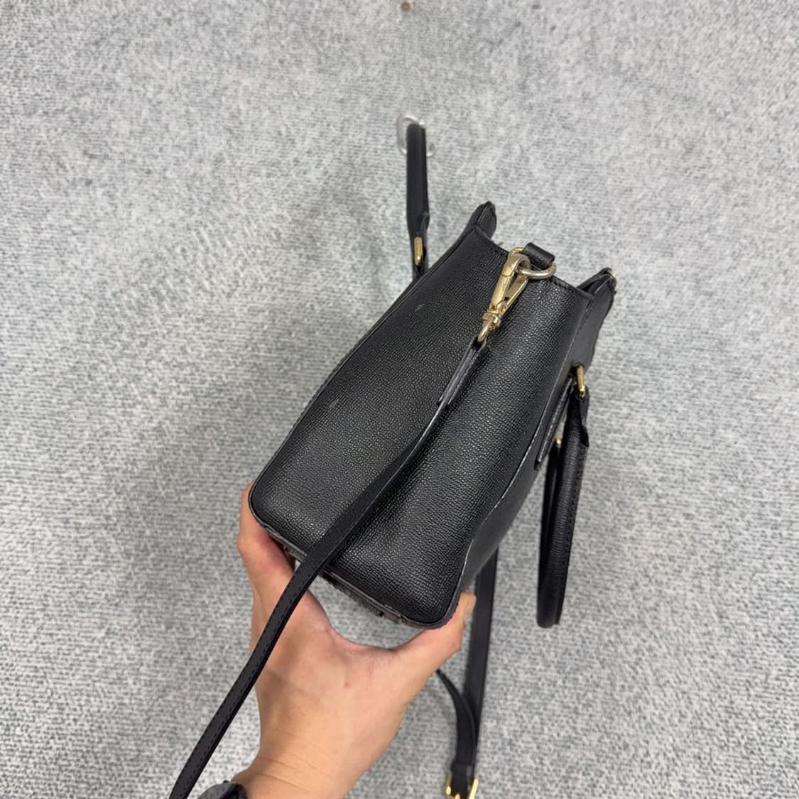 빈폴 블랙 금장 레더 토트백 상품이미지2
