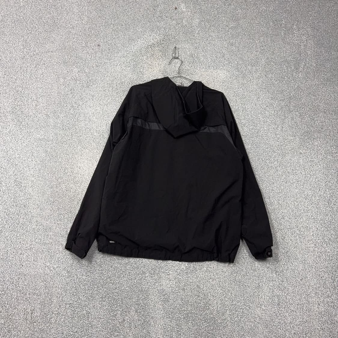 푸마 블랙 로고 기능성 후드 바람막이 XL 상품이미지2