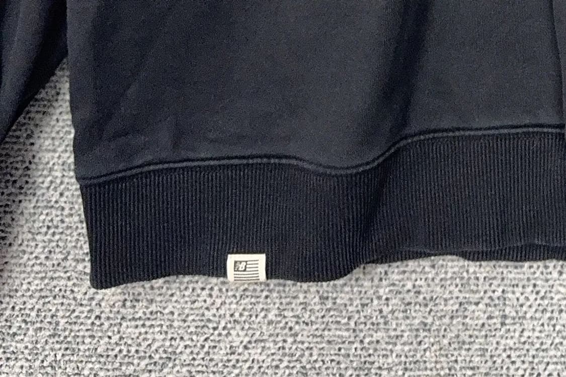 뉴발란스 블랙 로고 맨투맨 XL 상품이미지7