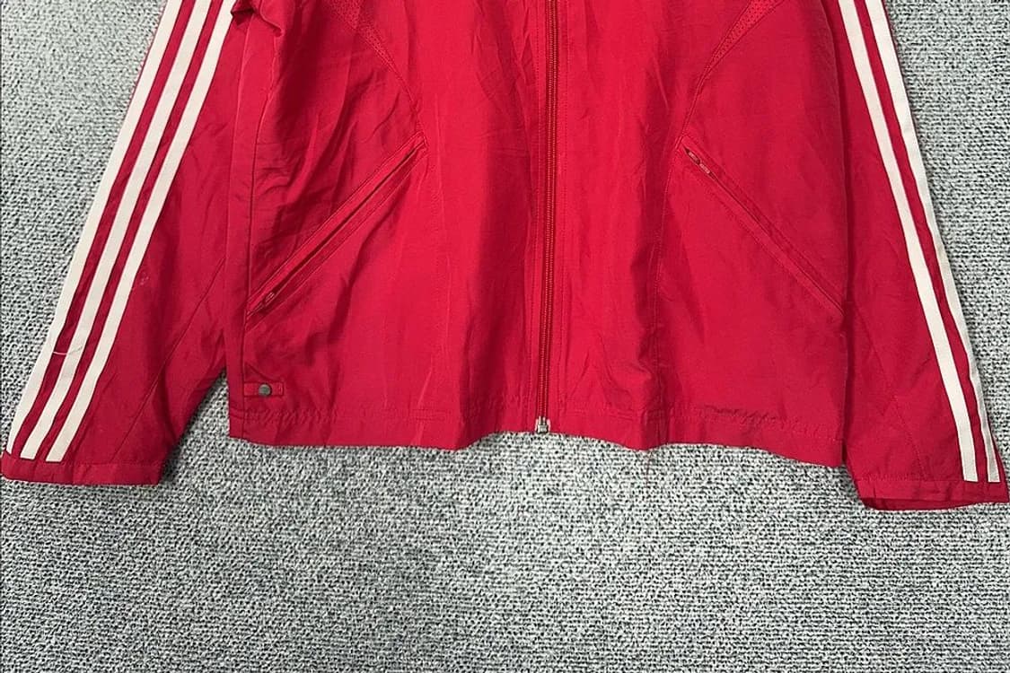 아디다스 레드 로고 삼선 바람막이 090 상품이미지4