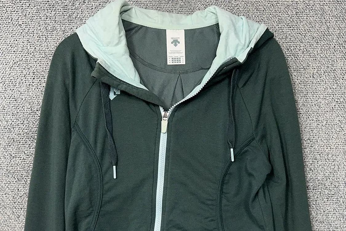 데상트 여성 기능성 후드 집업 M 상품이미지3