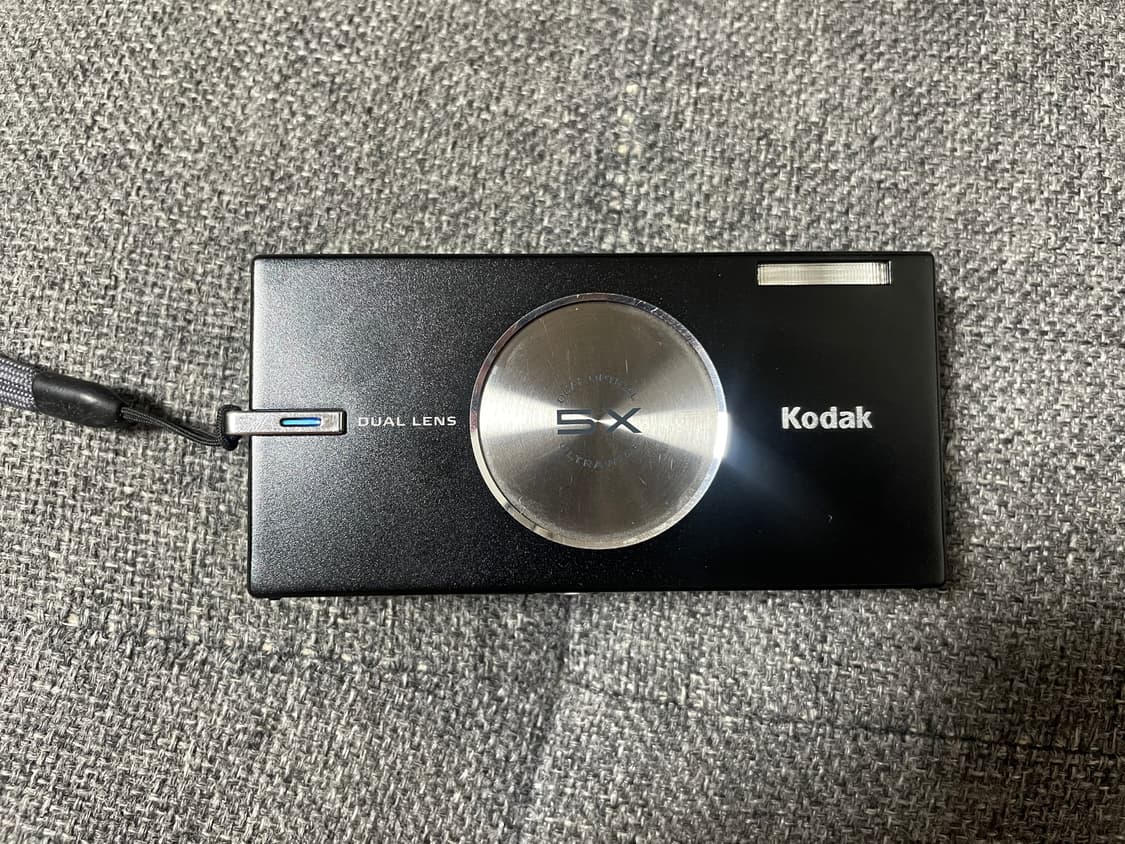 코닥 V570 듀얼렌즈 디카!  상품이미지1