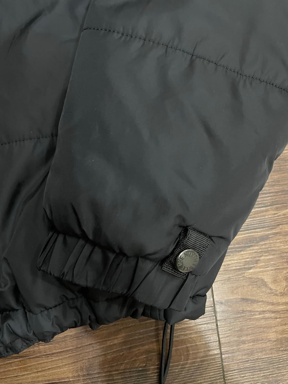노스페이스 경량 패딩 자켓 블랙 상품이미지4